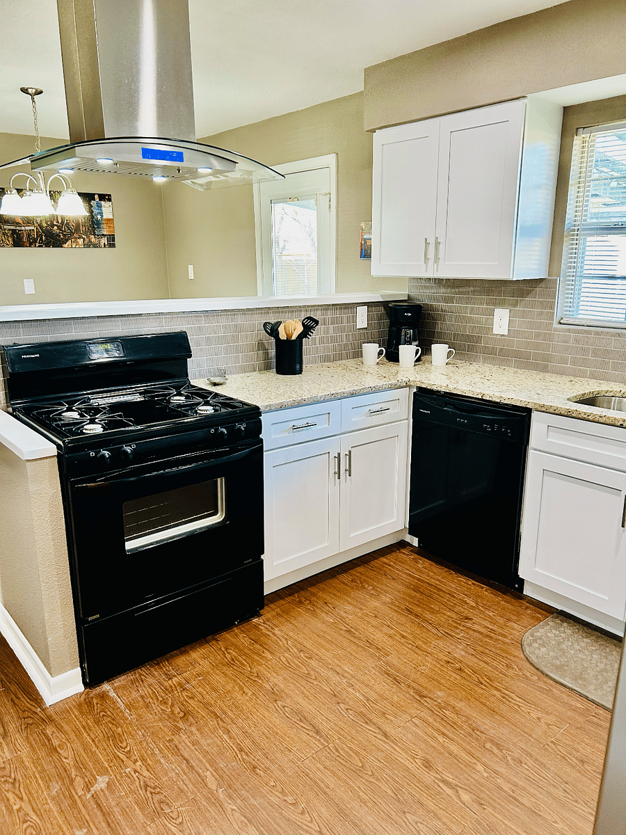 Furnished Finder property 356120_1 photo 6