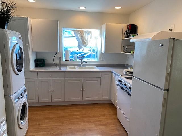 Furnished Finder property 356128_1 photo 3