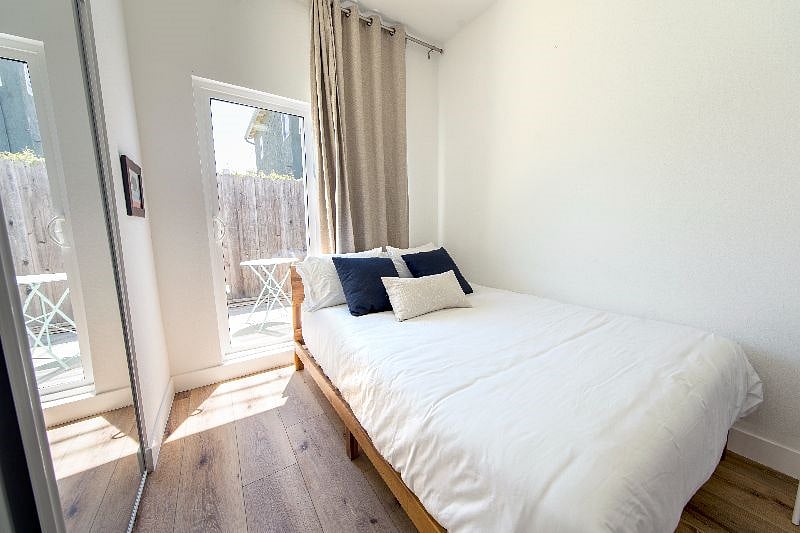 Furnished Finder property 356130_1 photo 4