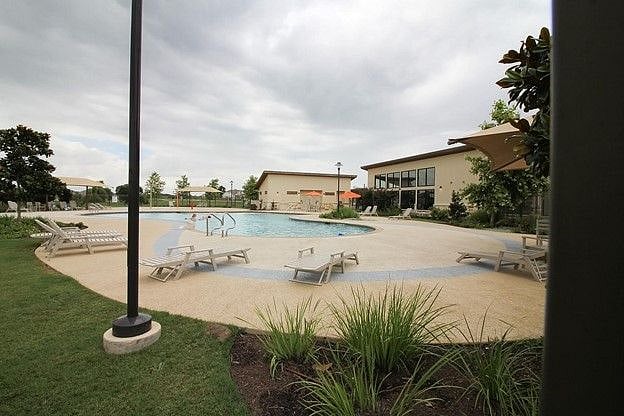 Furnished Finder property 356137_2 photo 21