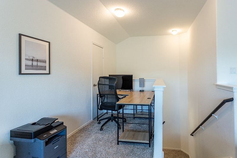 Furnished Finder property 356137_2 photo 10