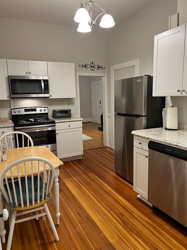 Furnished Finder property 356181_2 photo 6