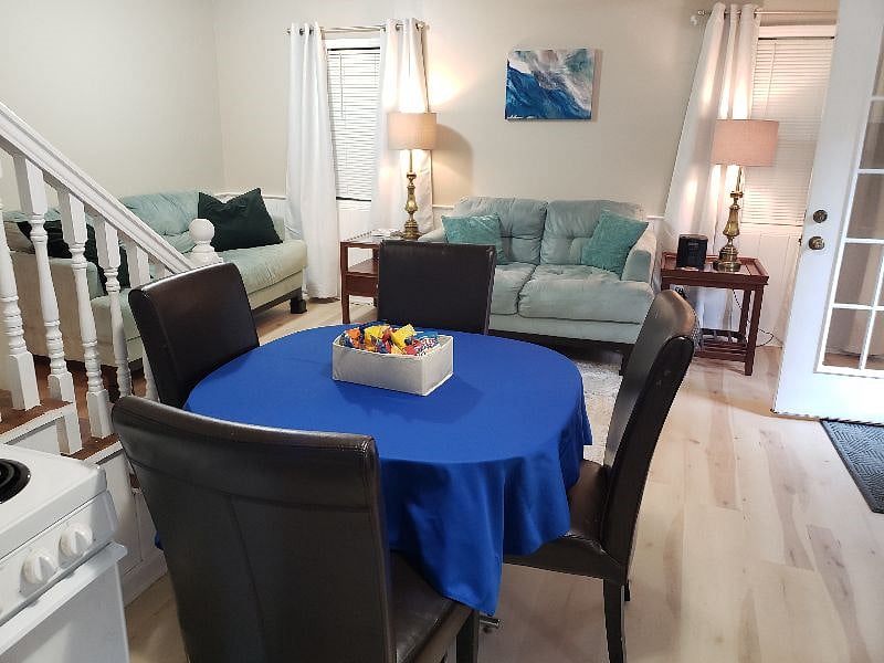 Furnished Finder property 356196_1 photo 3