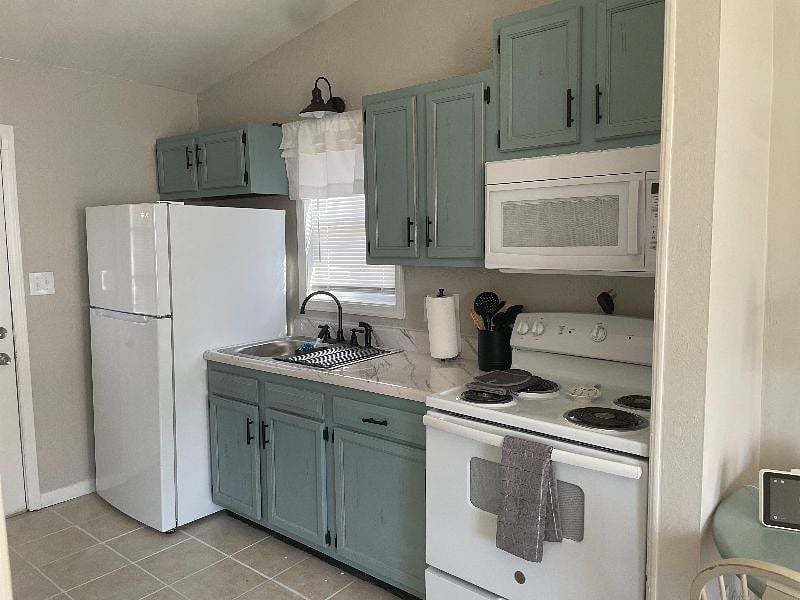 Furnished Finder property 356211_1 photo 4