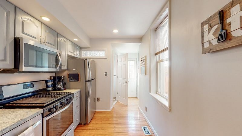 Furnished Finder property 356275_1 photo 11