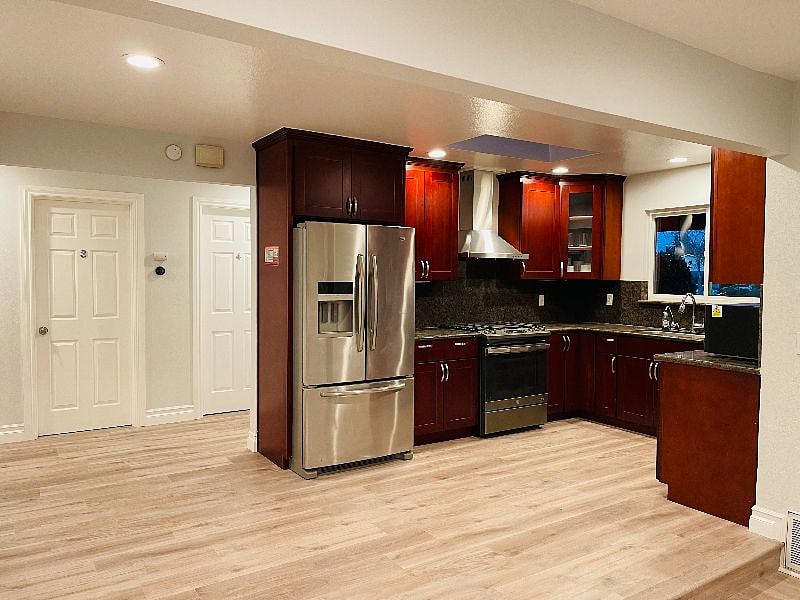 Furnished Finder property 356321_1 photo 9