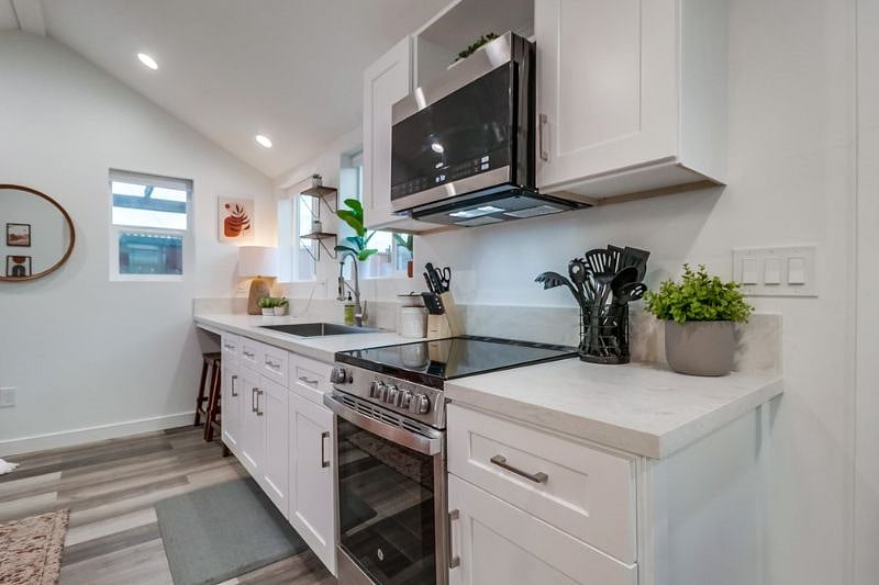 Furnished Finder property 356385_1 photo 15