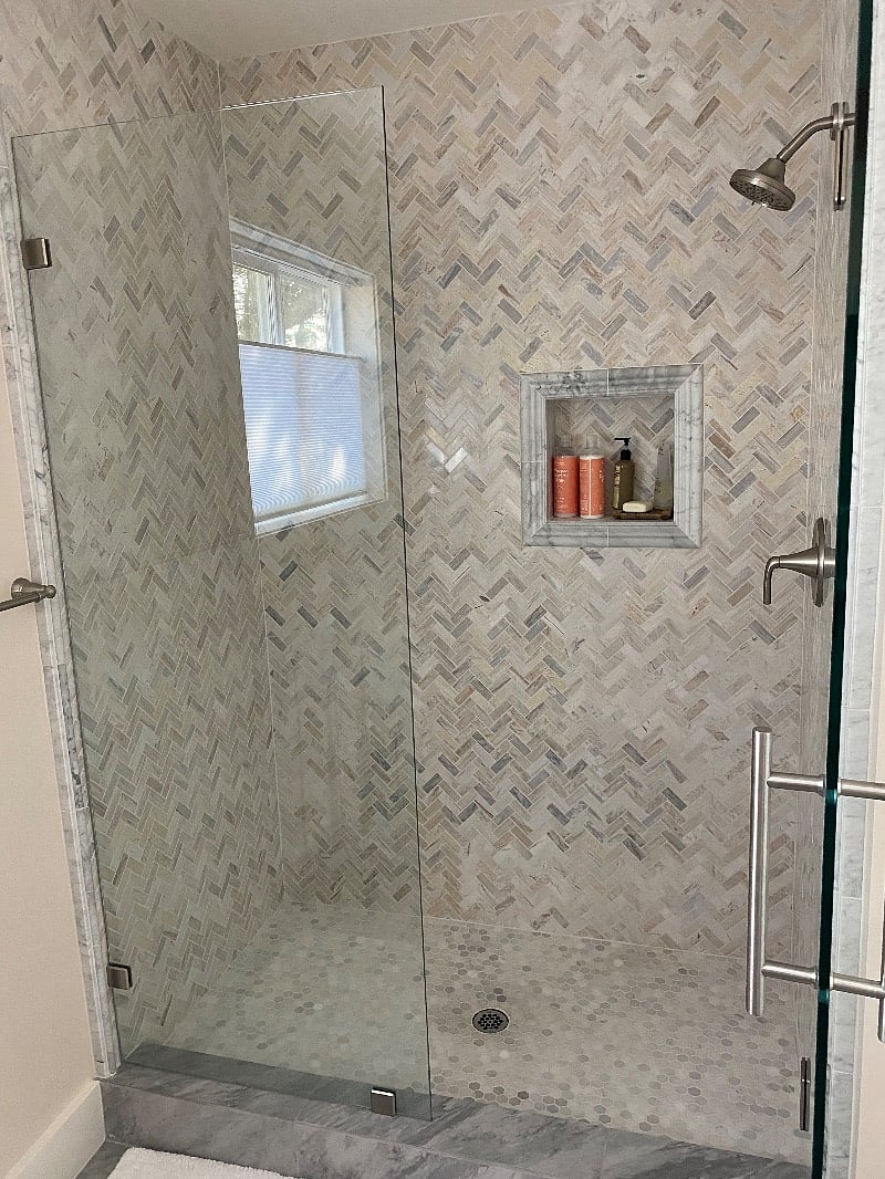 Beautiful tiled shower
