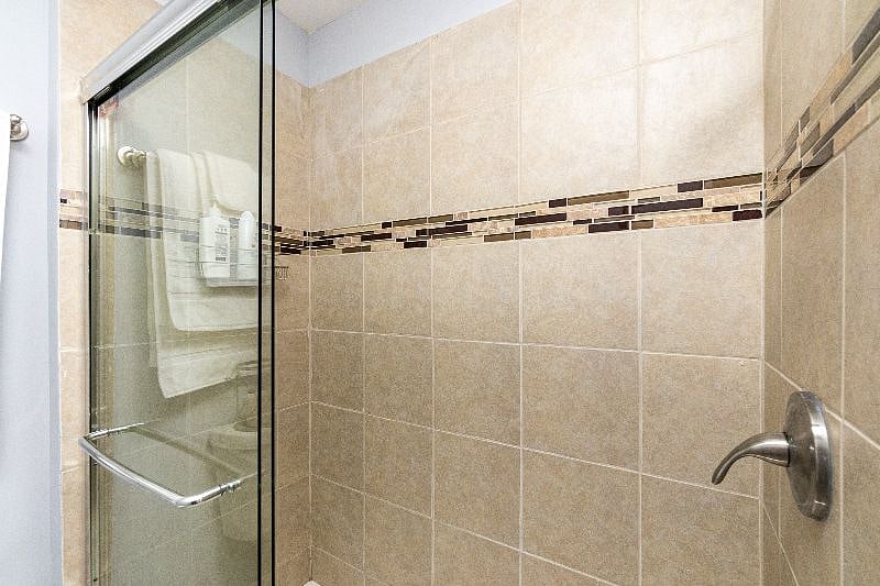 Furnished Finder property 356403_1 photo 9
