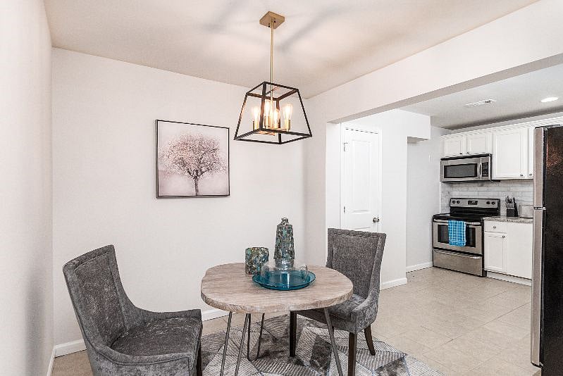 Furnished Finder property 356403_1 photo 11