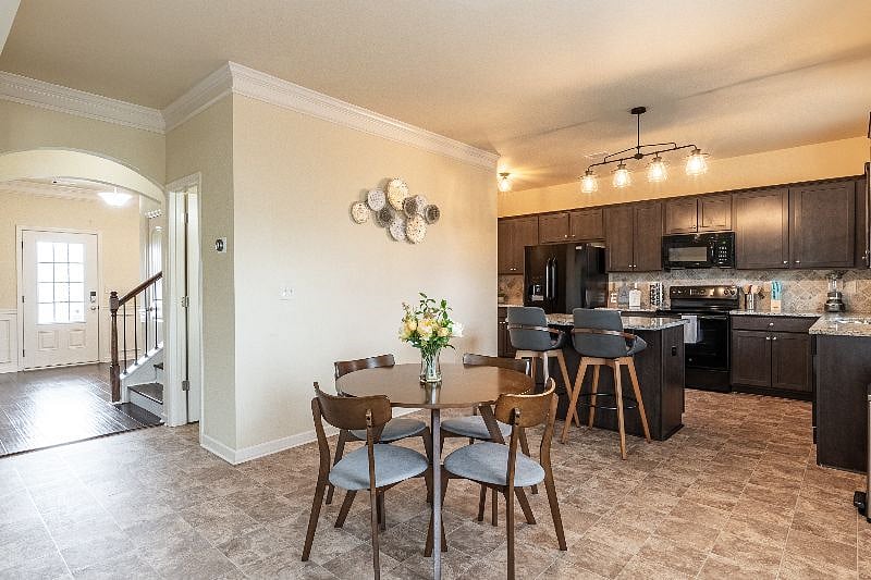 Furnished Finder property 356403_2 photo 7