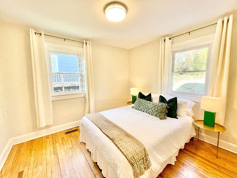 Furnished Finder property 356423_1 photo 10