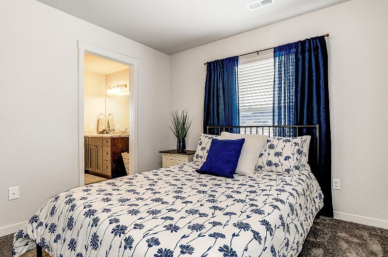 Furnished Finder property 356450_1 photo 2