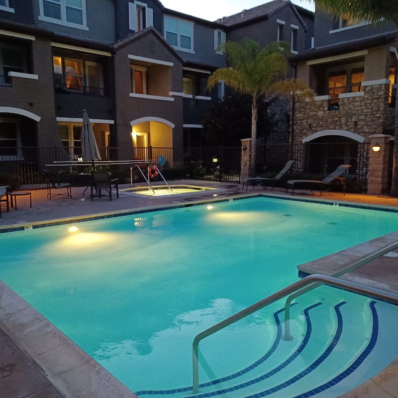 our lovely gated condo-community pool and jacuzzi.