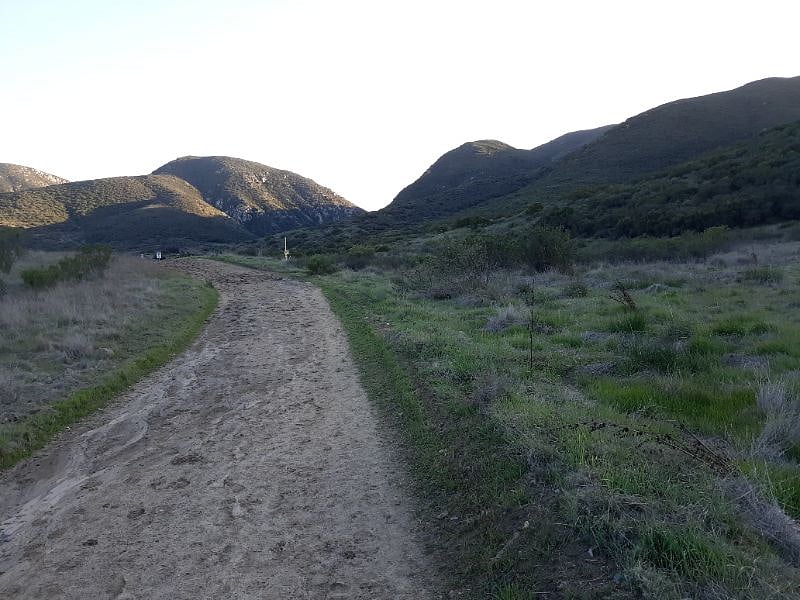 more Mission Trails vistas! hiking, biking paradise - literally across the street and a 5 min walk!