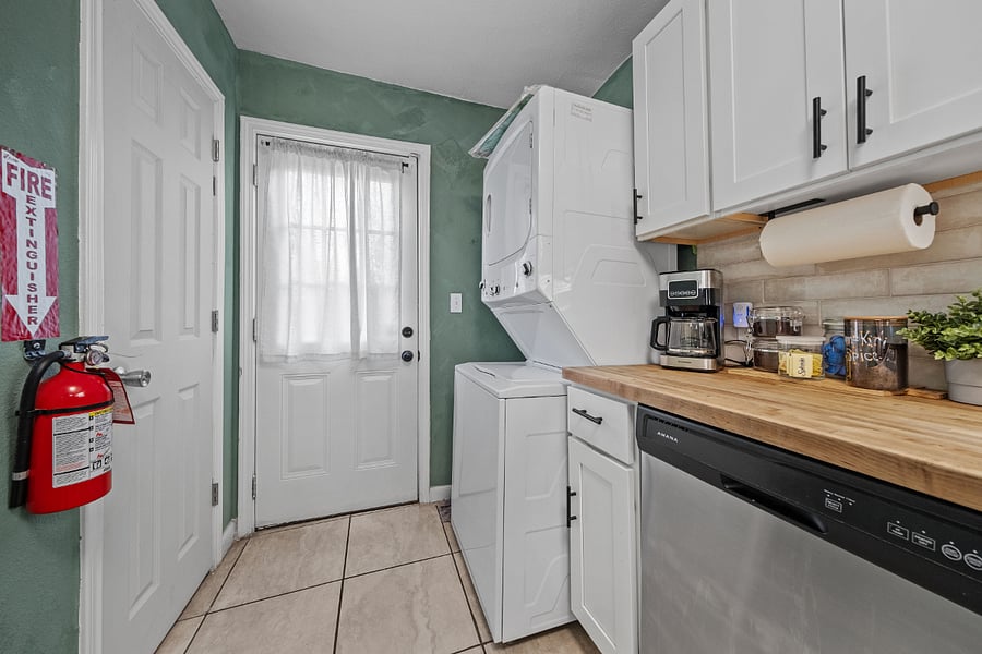 Furnished Finder property 356714_1 photo 13