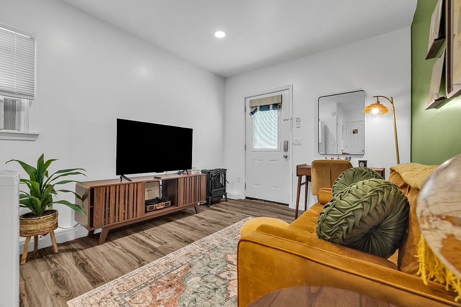 Furnished Finder property 356718_1 photo 2