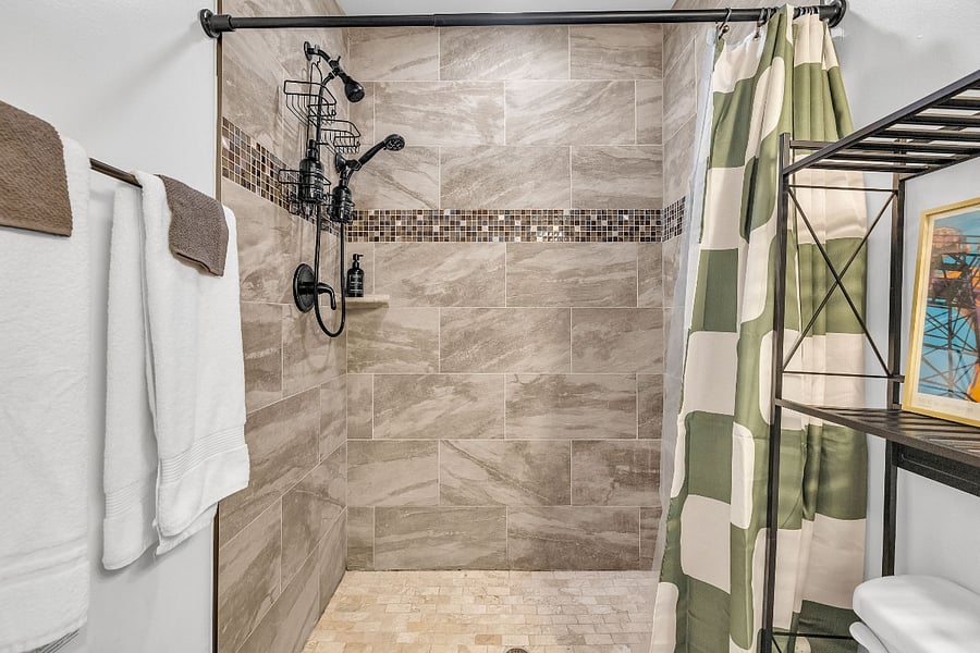 Furnished Finder property 356718_1 photo 16