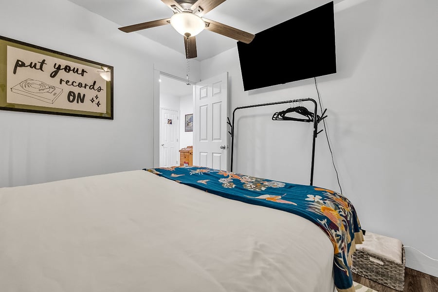 Furnished Finder property 356718_1 photo 17