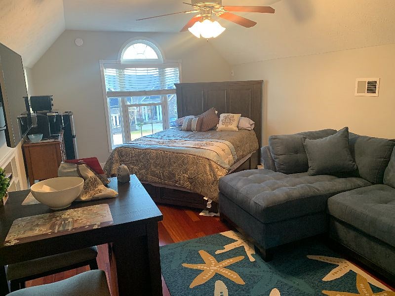 Furnished Finder property 356725_1 photo 1