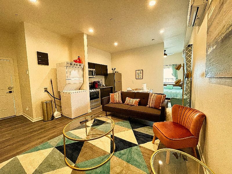 Furnished Finder property 356848_1 photo 8