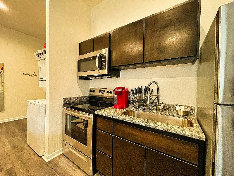 Furnished Finder property 356848_1 photo 12