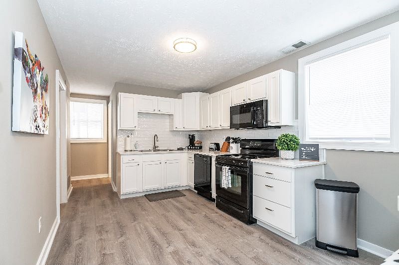 Furnished Finder property 356854_1 photo 18