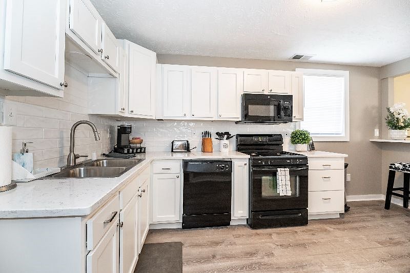 Furnished Finder property 356854_1 photo 20
