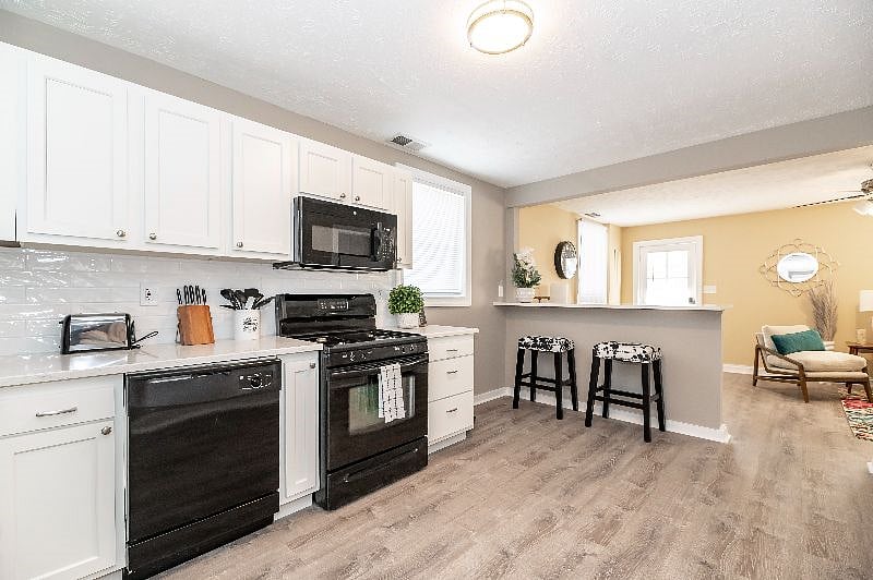 Furnished Finder property 356854_1 photo 3