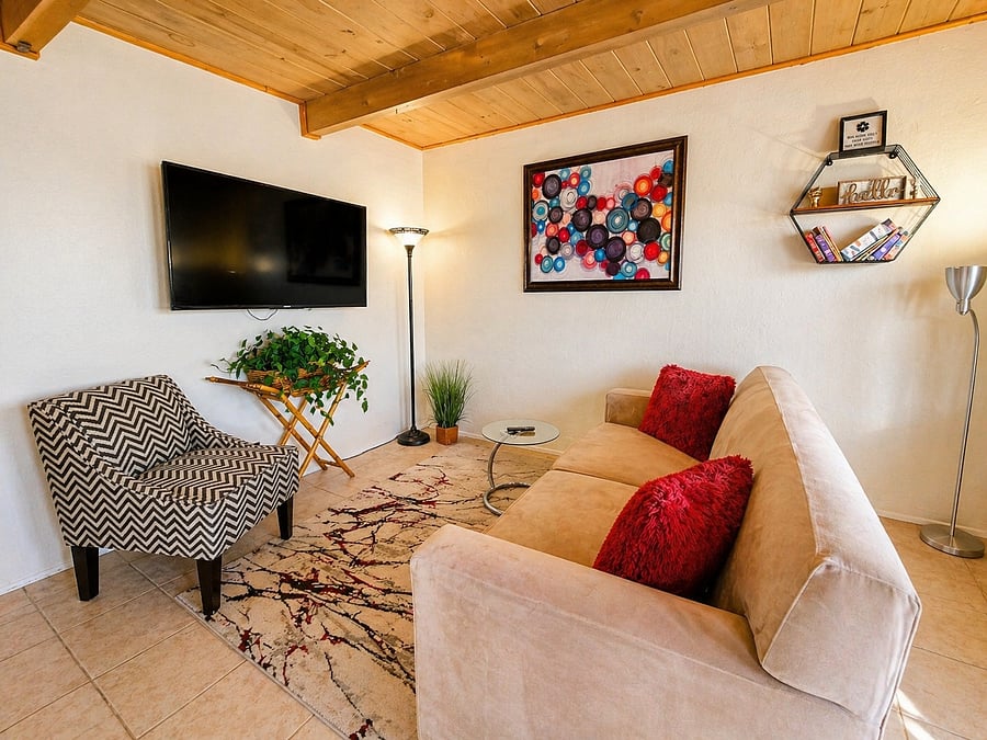 Furnished Finder property 356885_2 photo 4