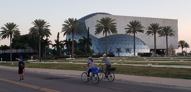 Dali Museum 15 min away