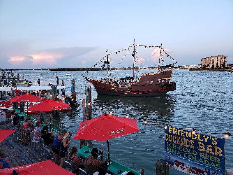 Johns Pass 15 min away