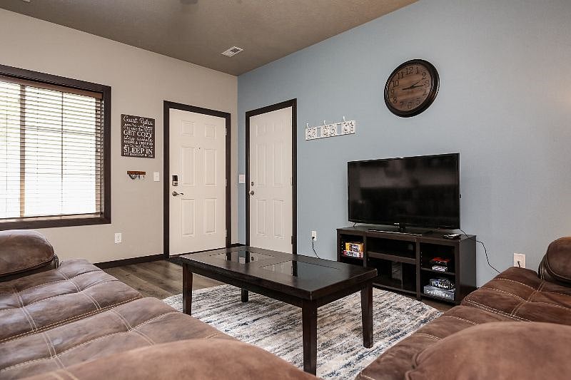 Furnished Finder property 357399_1 photo 4