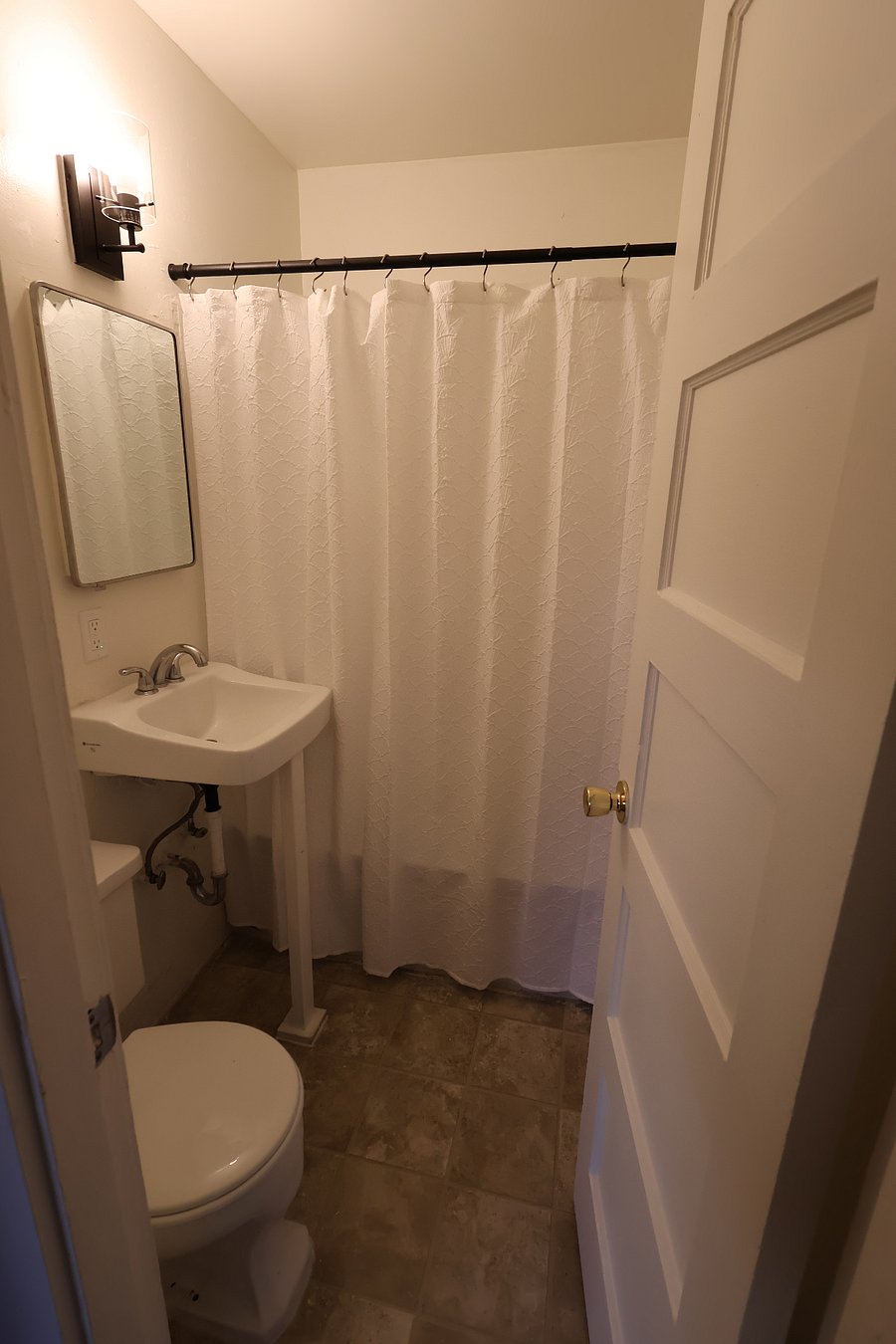 Furnished Finder property 357412_4 photo 4
