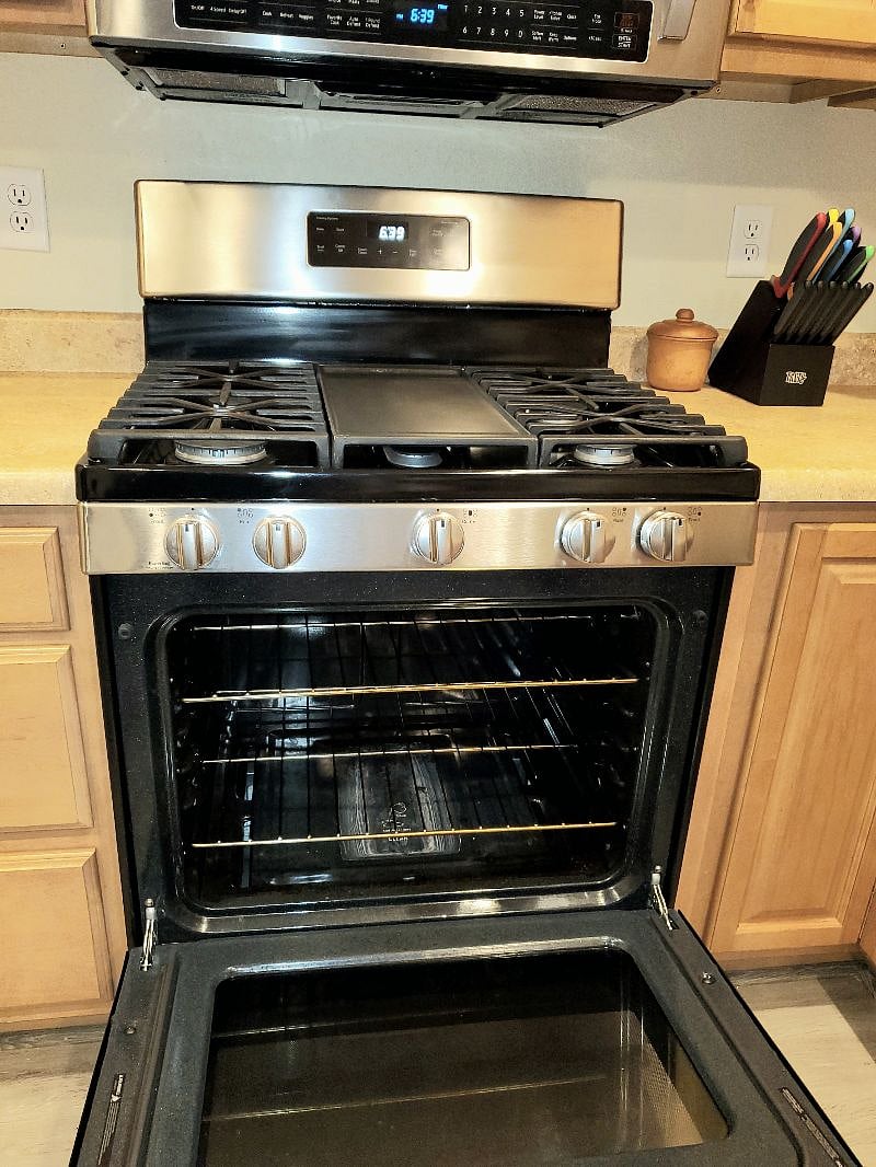 Furnished Finder property 357544_1 photo 26