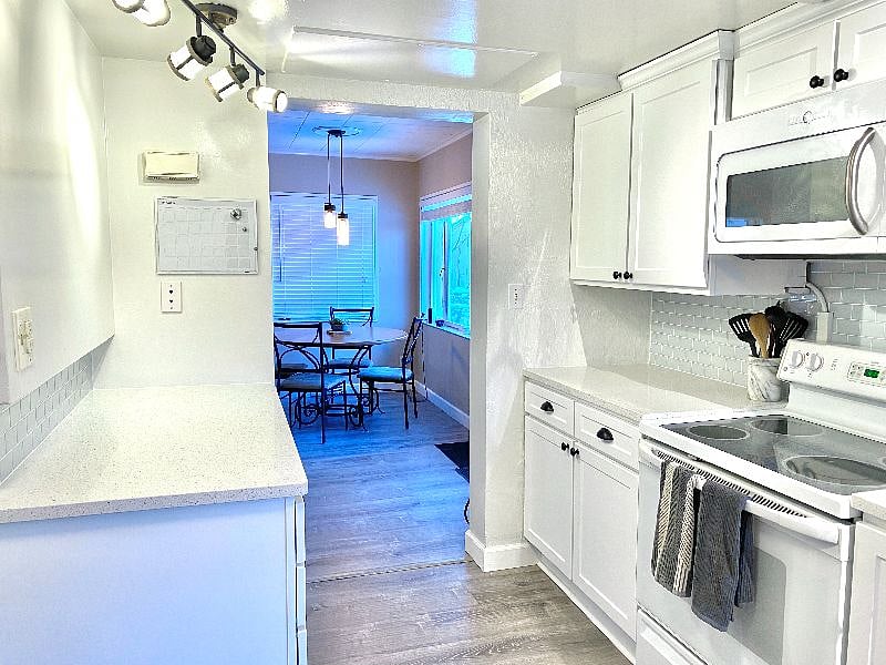Furnished Finder property 357545_1 photo 11