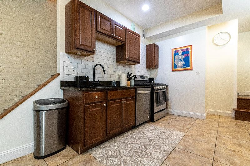 Furnished Finder property 357582_1 photo 3