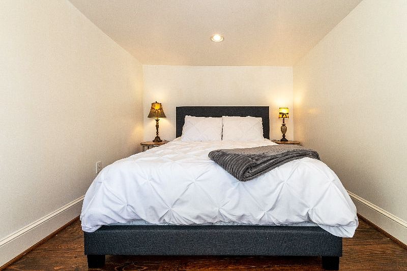 Furnished Finder property 357582_1 photo 10