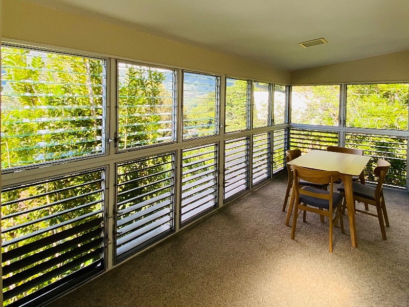 Unit A dining area.