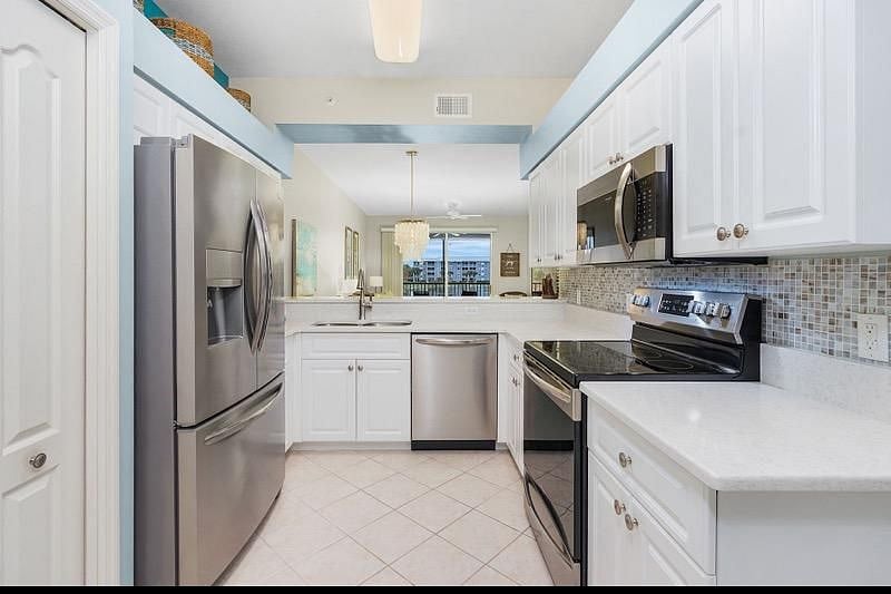 Furnished Finder property 357653_2 photo 6