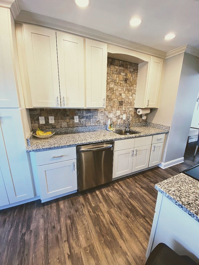 Furnished Finder property 357669_1 photo 12