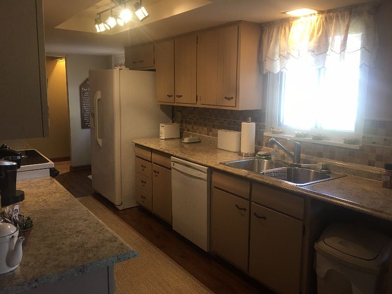 Furnished Finder property 357673_1 photo 3