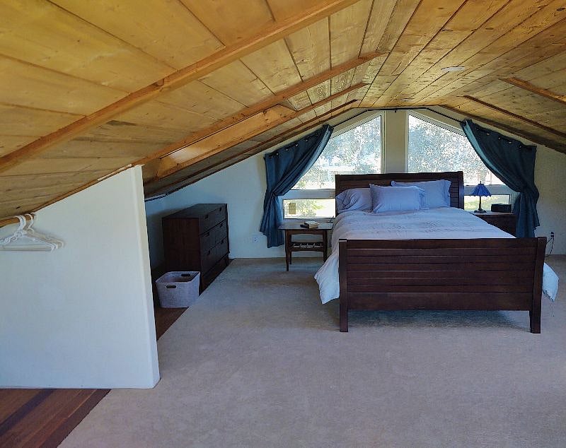 Bedroom loft