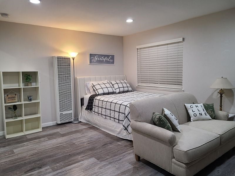 Furnished Finder property 357689_3 photo 6