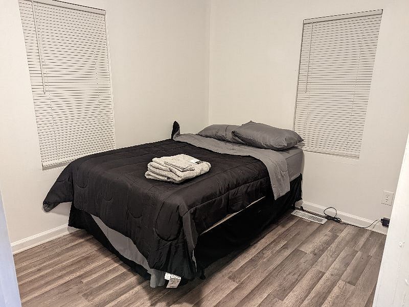 Furnished Finder property 357750_1 photo 1
