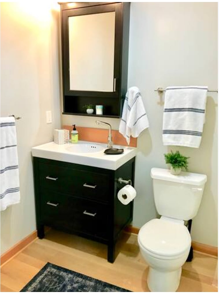 Bathroom w/ Shower.