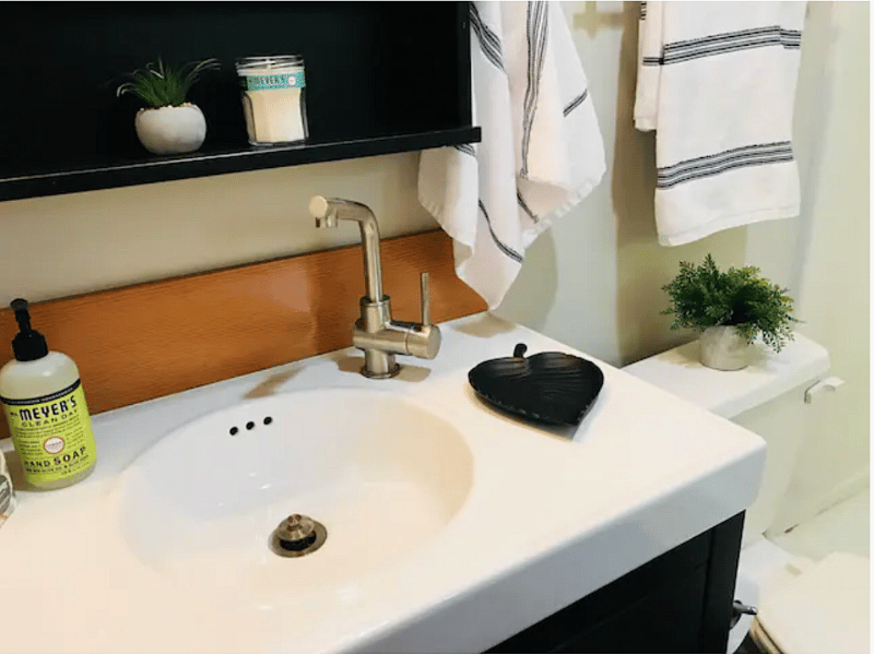 Bathroom w/ Shower.