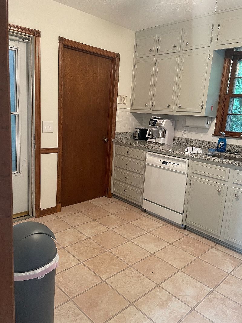Furnished Finder property 357861_1 photo 9