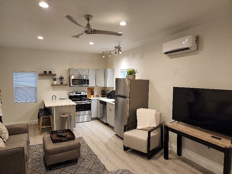 Furnished Finder property 357902_1 photo 8
