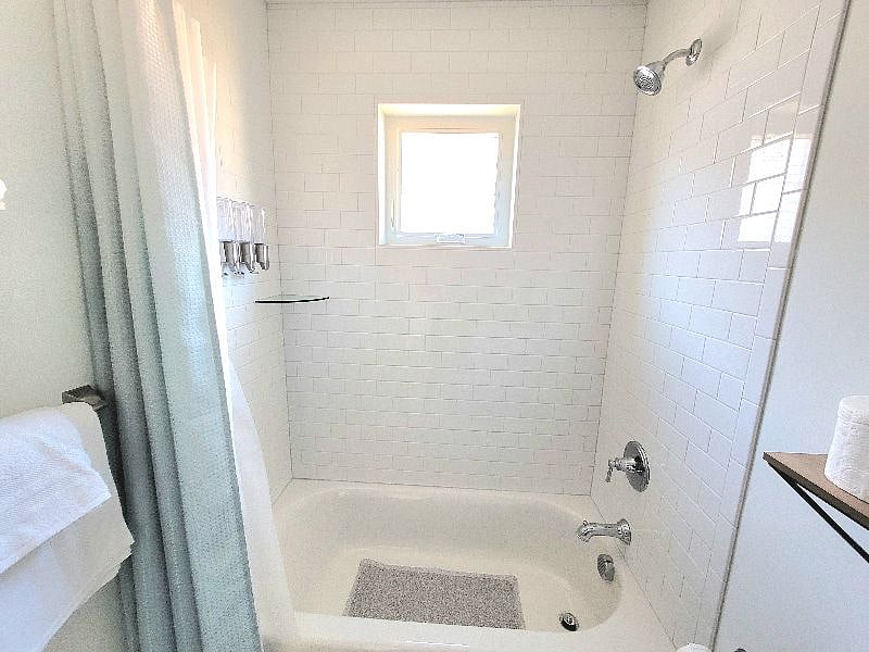 Furnished Finder property 357976_1 photo 17